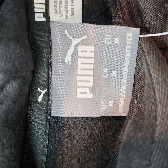 PUMA BLACK SWEATSHIRT WITH HOODIE, THE LOGO IS RED & WHITE, MEDIUM SIZE - Picture 6 of 10